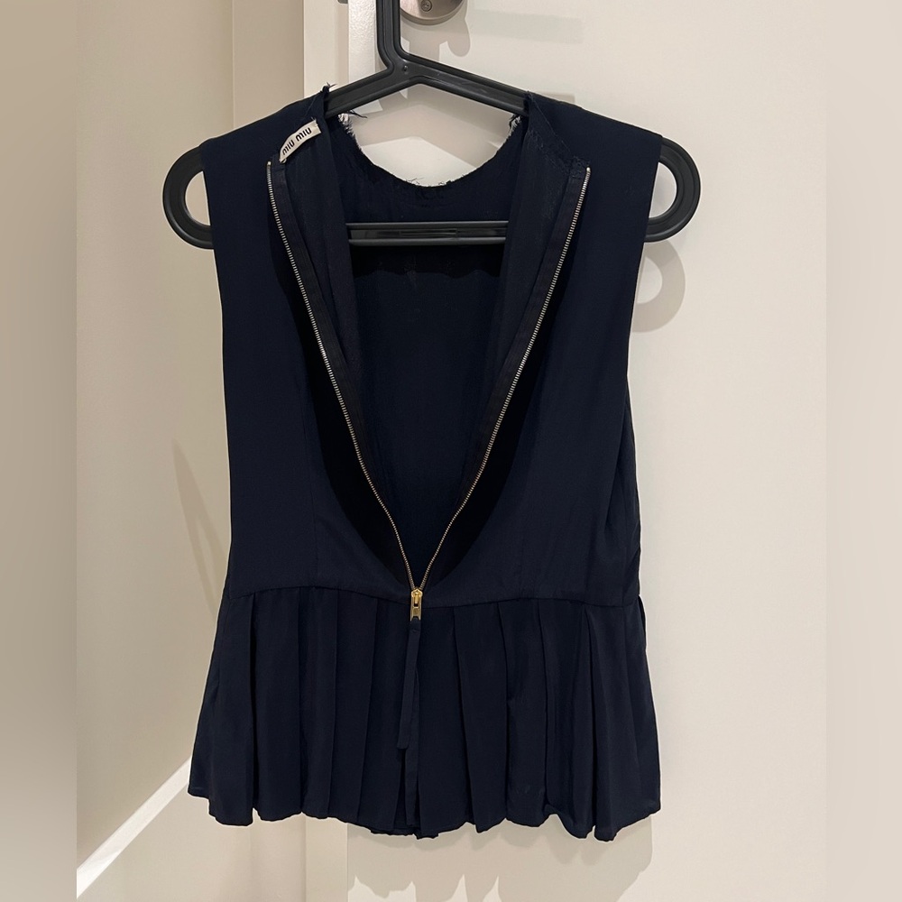 Miu Miu Dark Blue Pleated Top - Picture 5 of 14